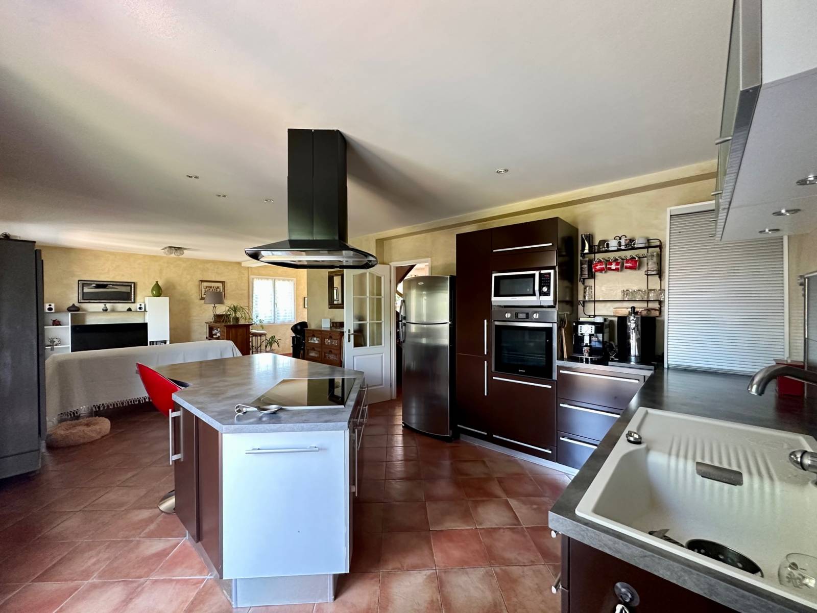 Maison familiale de type 6 avec double garage et jardin clos de 2204 m² - Toulouse Sud