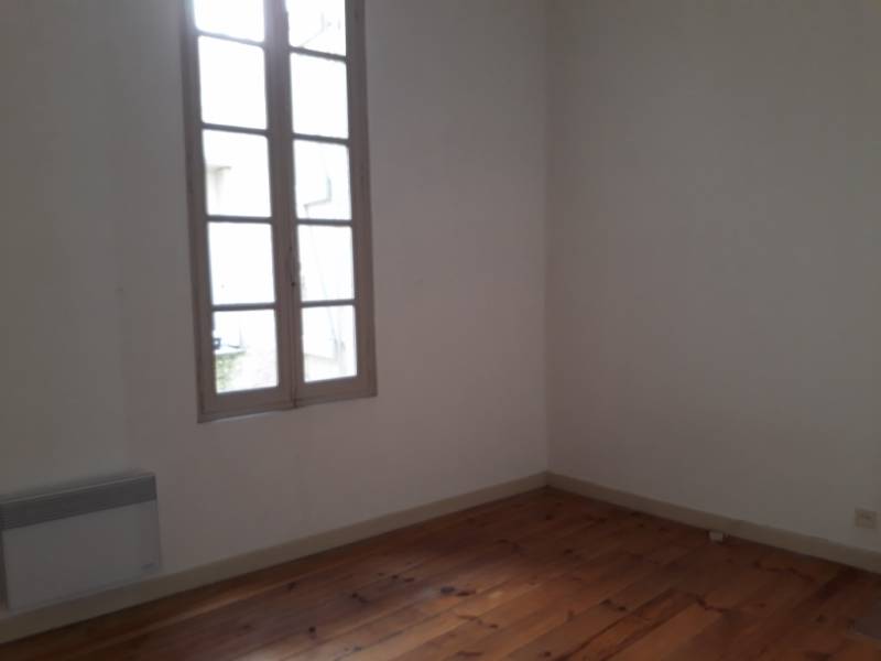 Appartement type 4 Carbonne - Haute Garonne - 31390 Centre ville Duplex avec terrasse Carbonne (31390), sud Toulouse centre ville Duplex avec terrasse