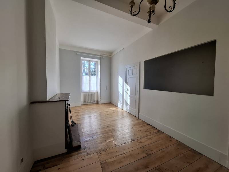 Maison de ville de type 5 avec petite sortie à Carbonne (31390) - Sud Toulouse