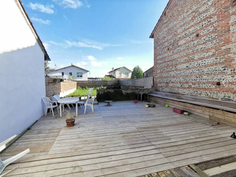 Maison Carbonne (31390), Sud Toulouse centre ville Maison de ville de type 4 avec jardin