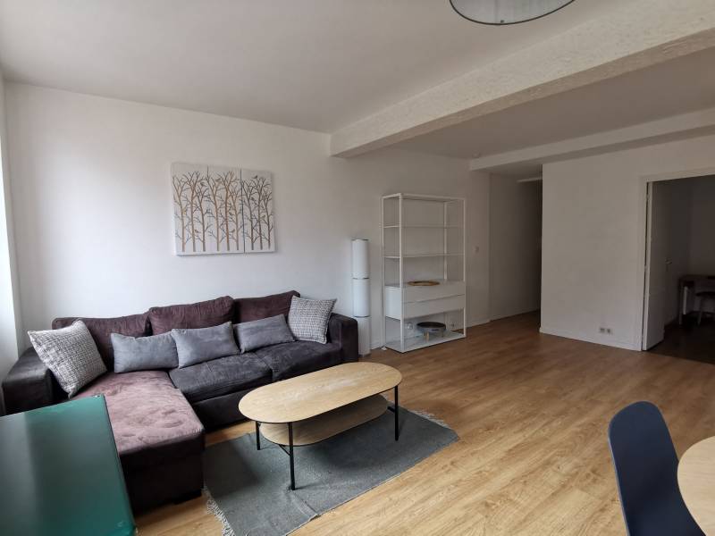 Toulouse (31000) Place St Etienne - Hyper-centre T3 avec terrasse.