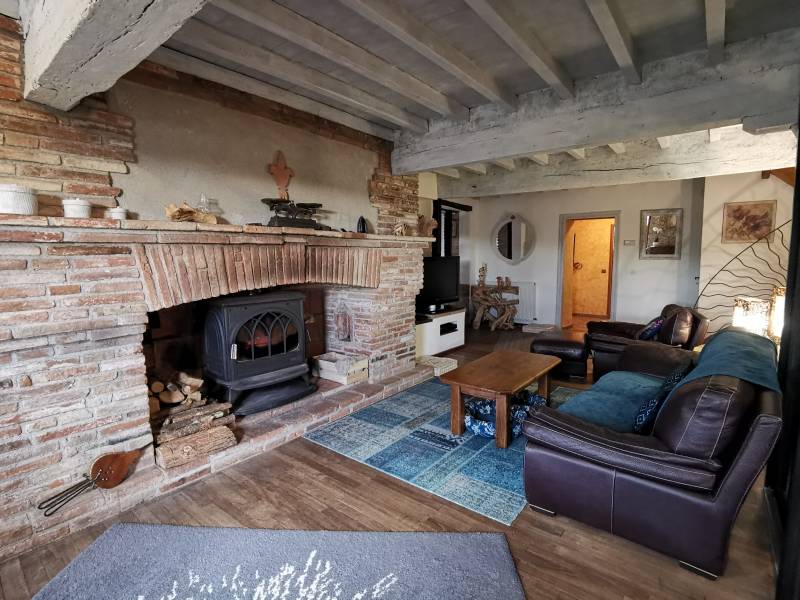 Castagnac (31310) - Sud Toulouse - Maison ancienne de type 4/5 avec jardin - Charme et tranquillité sur les coteaux