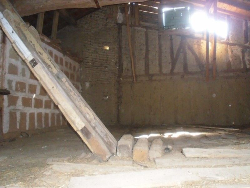 Maison Noé 31410, au sud de Toulouse,  maison de village ancienne à rénover