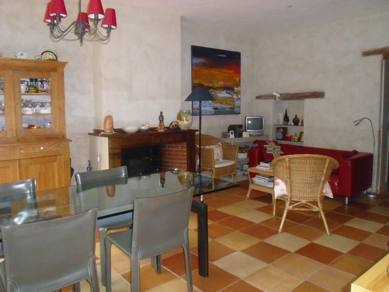 Maison 5 Vallée de la Lèze, Lézat 09210, sud de Toulouse, maison de village ancienne rénovée avec patio