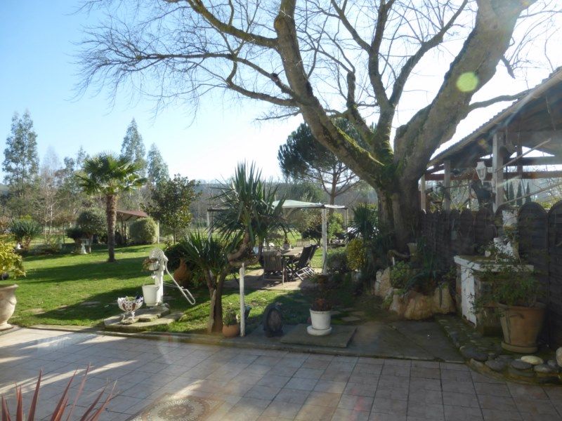 Maison  T5 dans cadre idyllique, terrain paysagé, piscine et dépendances - 390 000 € Carbonne (31390), Sud Toulouse  