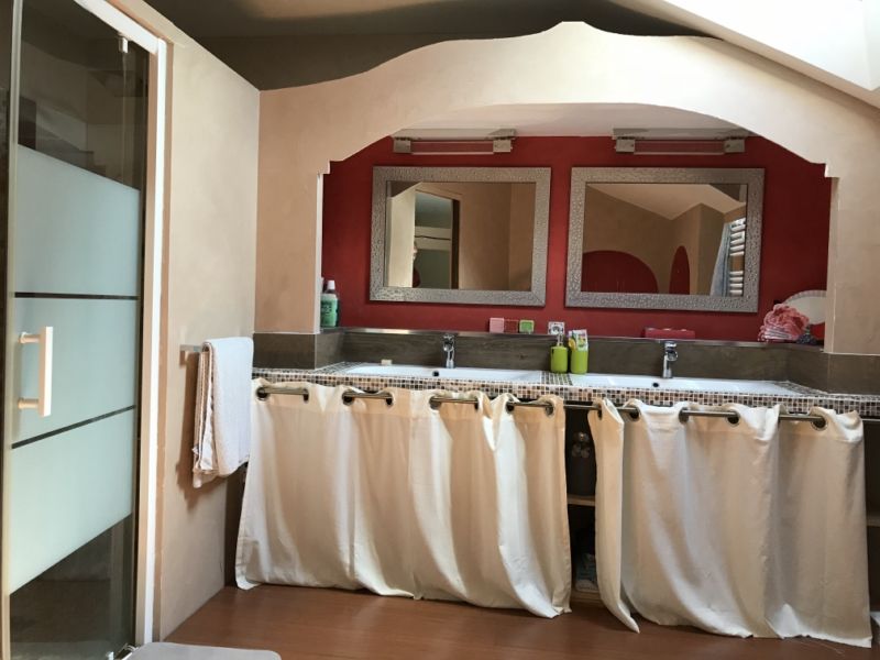 maison Le Fousseret (31430), Sud Toulouse  Ancienne ferme du 19iéme avec terrain de 3700 m² - 180 000 €